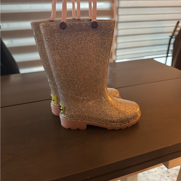 Western Chief Glittery Gold Kids Rain Boots - Picture 1 of 6